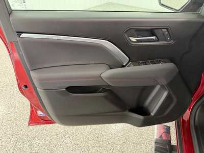 2025 Chevrolet Colorado Crew Cab, $43995.0. Photo 8