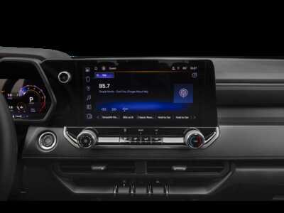 2026 Chevrolet Colorado Crew Cab, $40075.0. Photo 7