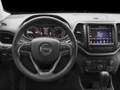 2018 Jeep Cherokee, $13995.0. Photo 4