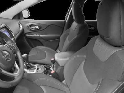 2018 Jeep Cherokee, $13995.0. Photo 6