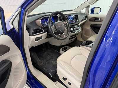 2018 Chrysler Pacifica, $12995.0. Photo 10