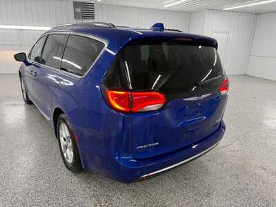 2018 Chrysler Pacifica, $12995.0. Photo 3