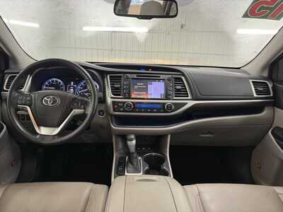 2015 Toyota Highlander, $19995.0. Photo 7