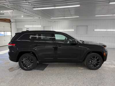 2026 Jeep Grand Cherokee, $53275.0. Photo 5