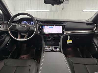 2026 Jeep Grand Cherokee, $53275.0. Photo 9