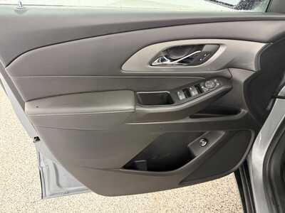 2023 Chevrolet Traverse, $29995.0. Photo 8