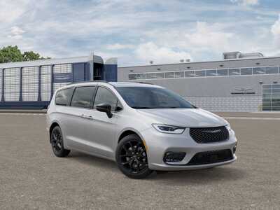 2026 Chrysler Pacifica, $52730.0. Photo 3