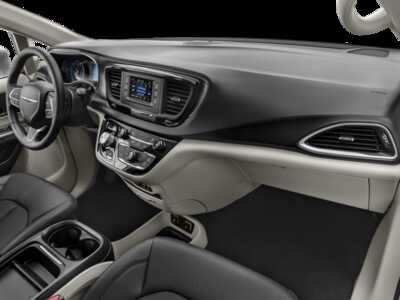 2017 Chrysler Pacifica, $14995.0. Photo 11