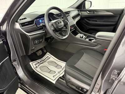 2025 Jeep Grand Cherokee L, $34995.0. Photo 10