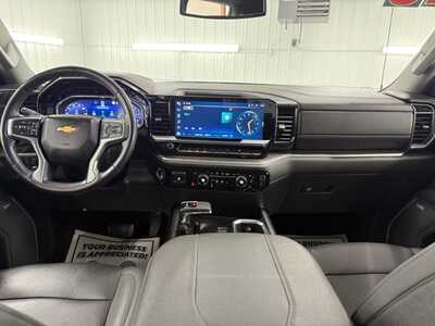 2023 Chevrolet 1500 Crew Cab, $40875.0. Photo 7