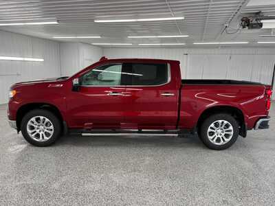 2023 Chevrolet 1500 Crew Cab, $40995.0. Photo 2