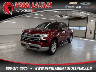 2023 Chevrolet 1500 Crew Cab, $40995.0. Photo 1