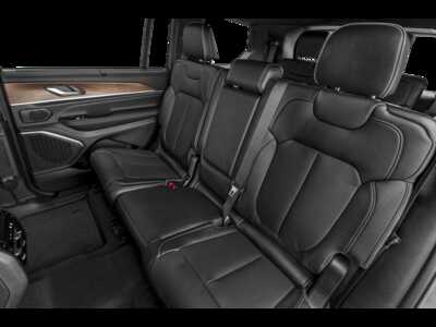 2023 Jeep Grand Cherokee L, $39995.0. Photo 9