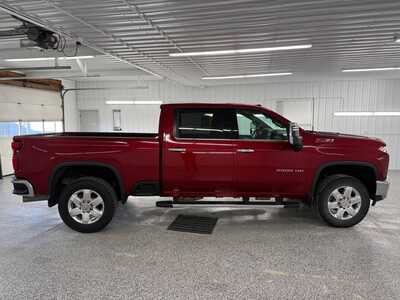 2022 Chevrolet 2500 Crew Cab, $53995.0. Photo 5