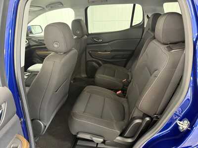 2023 GMC Acadia, $31940.0. Photo 11
