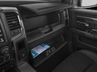 2016 RAM 1500 Crew Cab, $19995.0. Photo 12