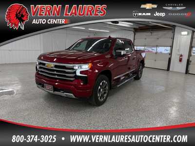 2023 Chevrolet 1500 Crew Cab, $51995.0. Photo 1