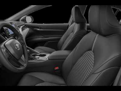 2021 Toyota Camry, $18995.0. Photo 9