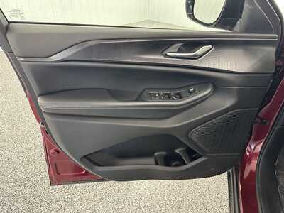 2023 Jeep Grand Cherokee, $30995.0. Photo 8