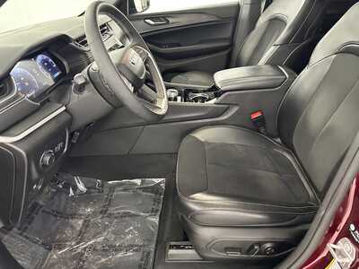 2023 Jeep Grand Cherokee, $30995.0. Photo 9