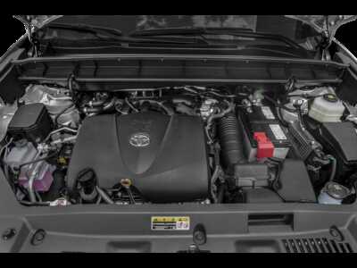 2022 Toyota Highlander, $36995.0. Photo 12