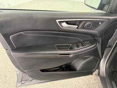2022 Ford Edge, $28995.0. Photo 8