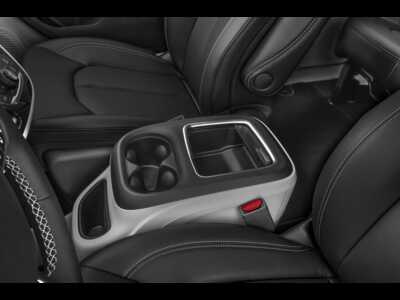 2024 Chrysler Pacifica, $35995.0. Photo 10
