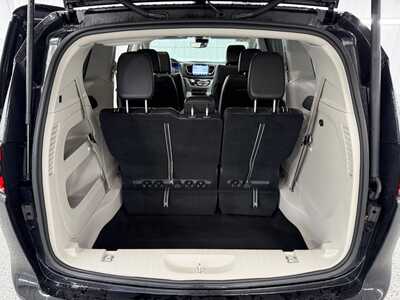 2024 Chrysler Pacifica, $35995.0. Photo 12