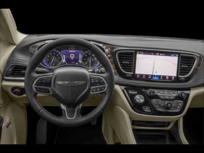 2024 Chrysler Pacifica, $43995.0. Photo 4