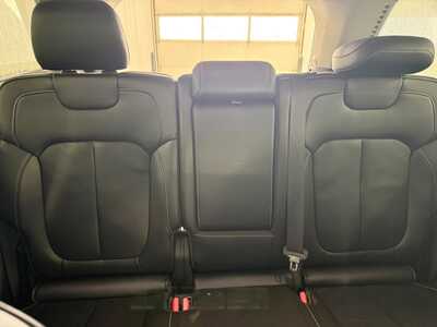 2023 Jeep Grand Cherokee, $33995.0. Photo 12