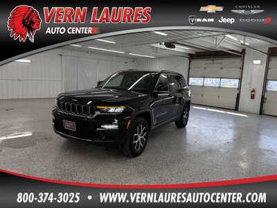 2023 Jeep Grand Cherokee, $33995.0. Photo 1