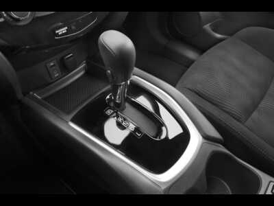 2015 Nissan Rogue, $10995.0. Photo 8