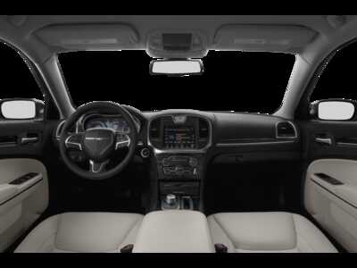 2015 Chrysler 300, $12995.0. Photo 5