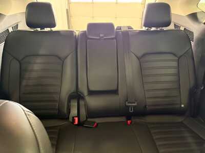 2019 Ford Edge, $14995.0. Photo 12