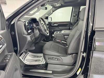 2026 Chevrolet 1500 Crew Cab, $55695.0. Photo 10