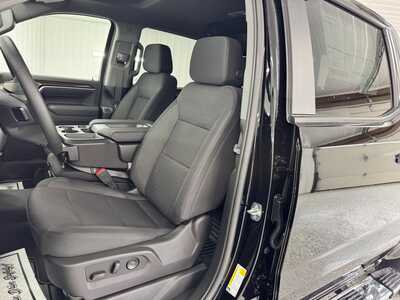 2026 Chevrolet 1500 Crew Cab, $55695.0. Photo 9