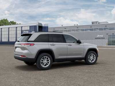 2026 Jeep Grand Cherokee, $46005.0. Photo 2