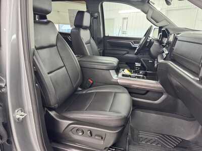 2025 Chevrolet 1500 Crew Cab, $52654.0. Photo 12