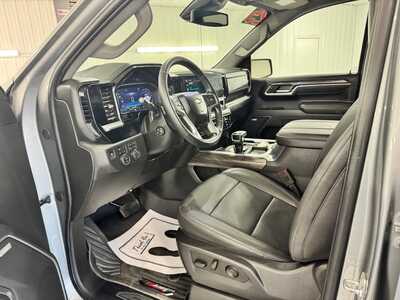 2025 Chevrolet 1500 Crew Cab, $52654.0. Photo 9
