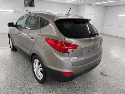 2012 Hyundai Tucson, $8995.0. Photo 3