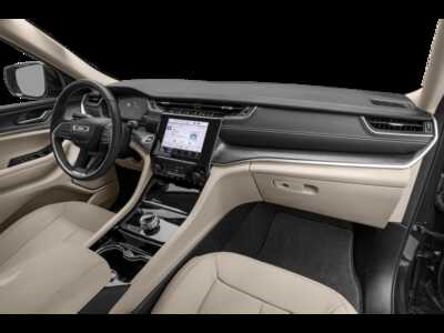 2022 Jeep Grand Cherokee, $30995.0. Photo 11