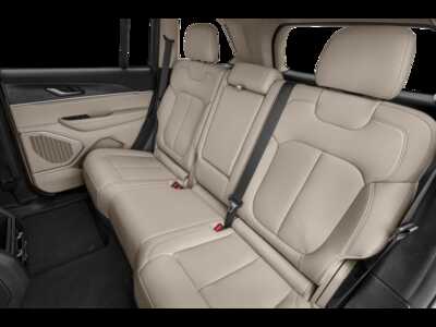 2022 Jeep Grand Cherokee, $30995.0. Photo 9