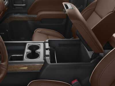 2018 Chevrolet 1500 Crew Cab, $34995.0. Photo 10