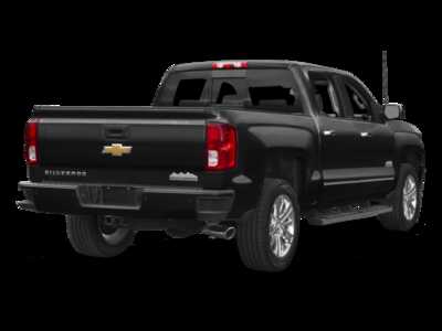2018 Chevrolet 1500 Crew Cab, $34995.0. Photo 2