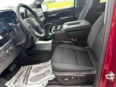 2023 Chevrolet 1500 Crew Cab, $46400.0. Photo 11