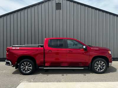 2023 Chevrolet 1500 Crew Cab, $46400.0. Photo 5