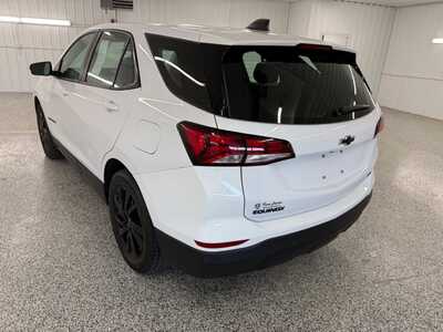 2023 Chevrolet Equinox, $23300.0. Photo 3