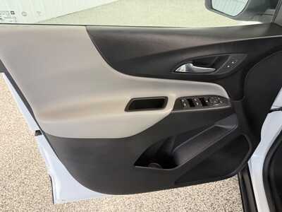 2023 Chevrolet Equinox, $23300.0. Photo 8