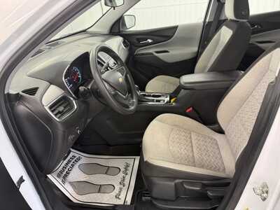 2023 Chevrolet Equinox, $23300.0. Photo 9