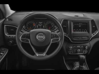 2020 Jeep Cherokee, $17995.0. Photo 4